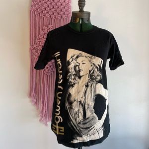 2007 Gwen Stefani tour shirt